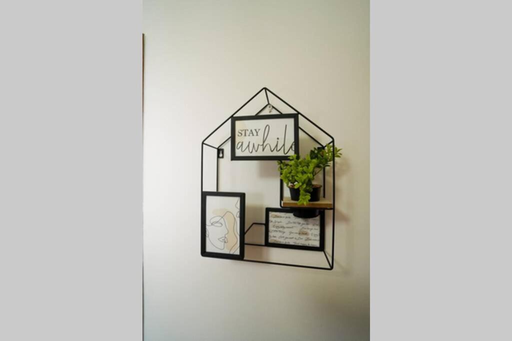 Sky Modern 1 Bedroom Apt W Free Parking Bucharest Luaran gambar